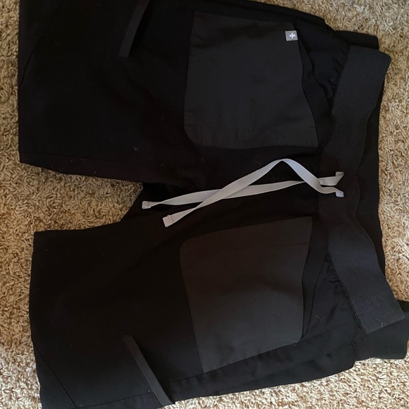 Figs limited edition MAUA joggers! - Picture 3 of 6